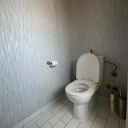 One Bedroom Terrasse Near The דירה קאן