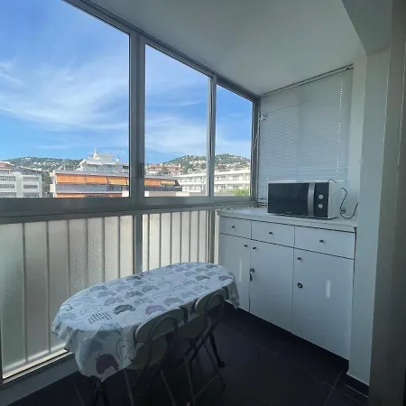 One Bedroom Terrasse Near The